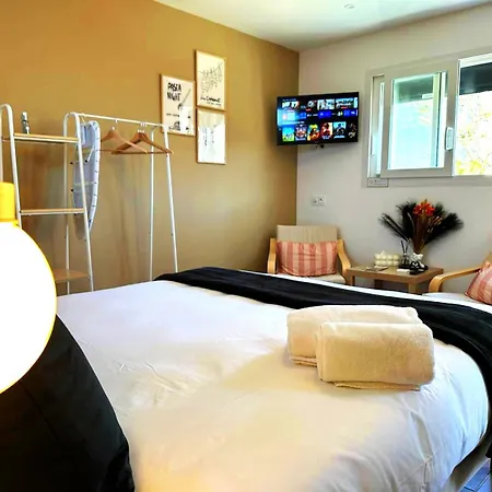 Studio Alba - Confort Moderne - Terrasse - Parking Gratuit - Non Fumeur דירה