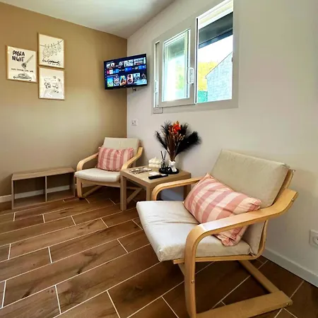 Studio Alba - Confort Moderne - Terrasse - Parking Gratuit - Non Fumeur * Fumel